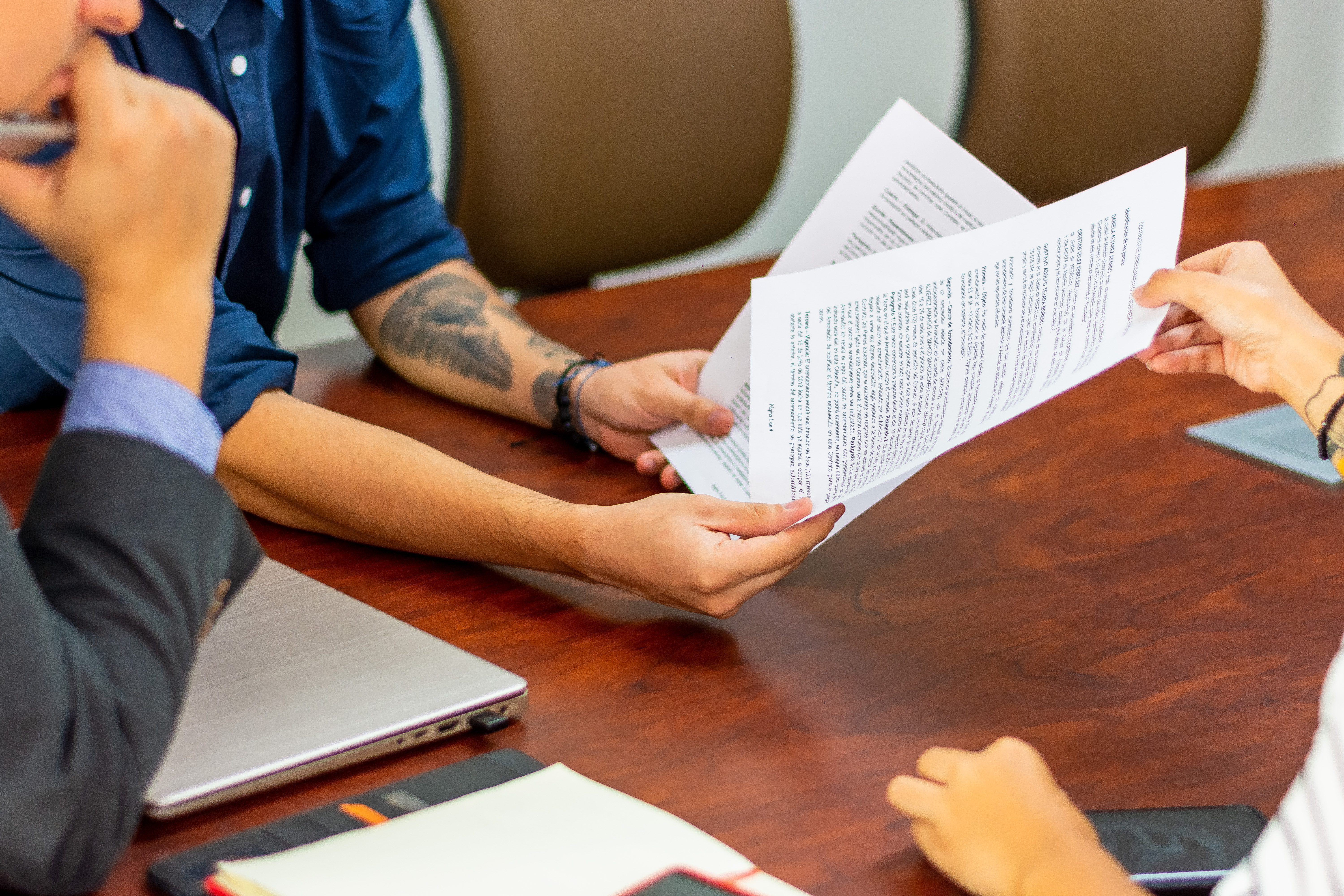 Job Center 11 Oficina virtual vs Oficina presencial ¿Cuál beneficia más y es más productiva?